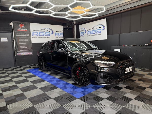 Used Audi RS4 2020 for sale - 76302603: Photo 3