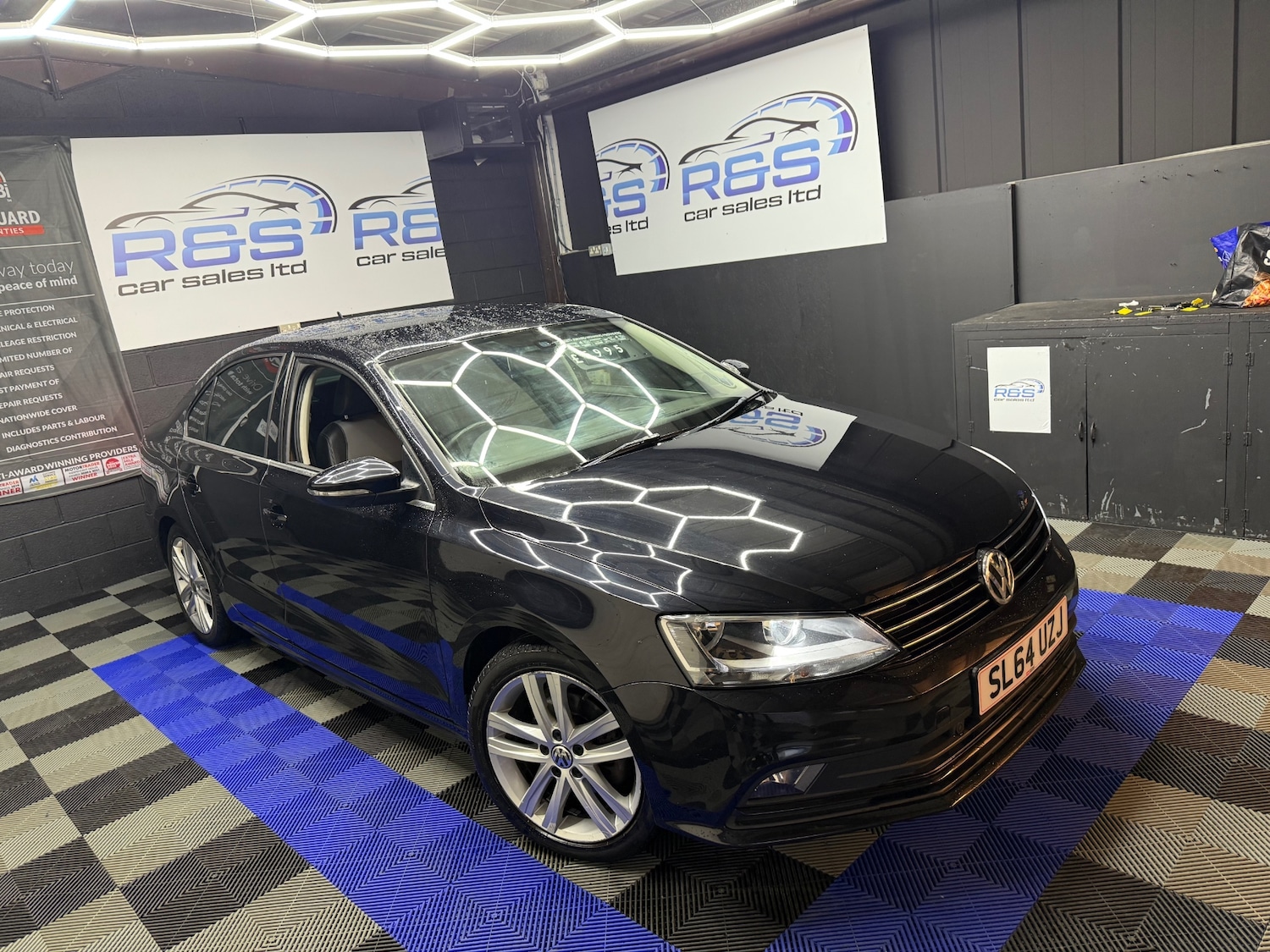 Used Volkswagen Jetta 2014 for sale - 77014720: Photo 2