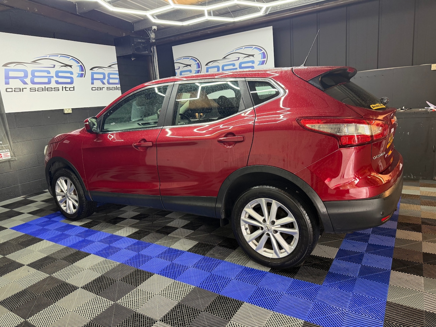 Used Nissan Qashqai 2017 for sale - 76415409: Photo 13