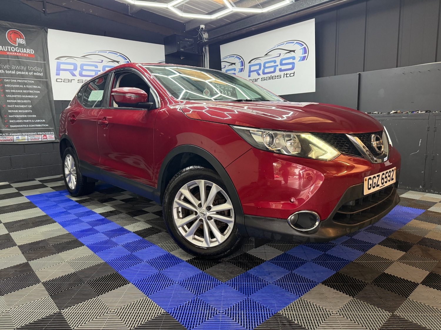 Used Nissan Qashqai 2017 for sale - 76415409: Photo 3