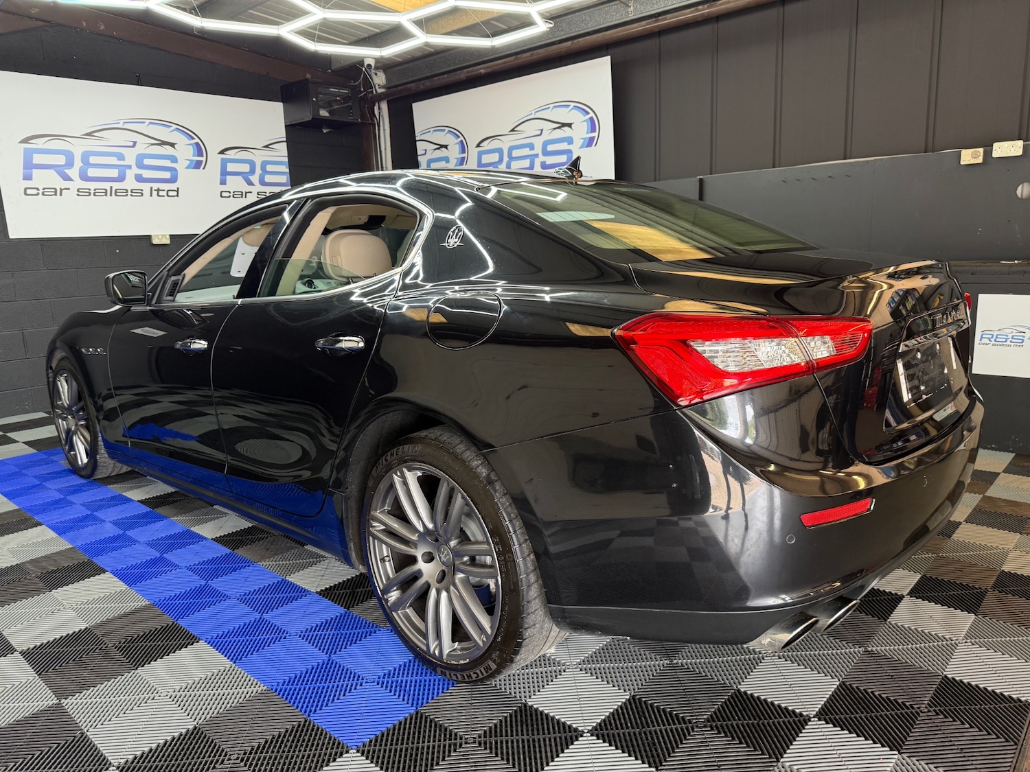 Used Maserati Ghibli 2016 for sale - 76471412: Photo 11