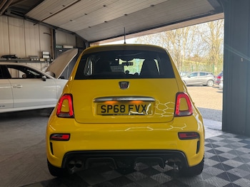 Used Abarth 595 2018 for sale - 78733182: Photo