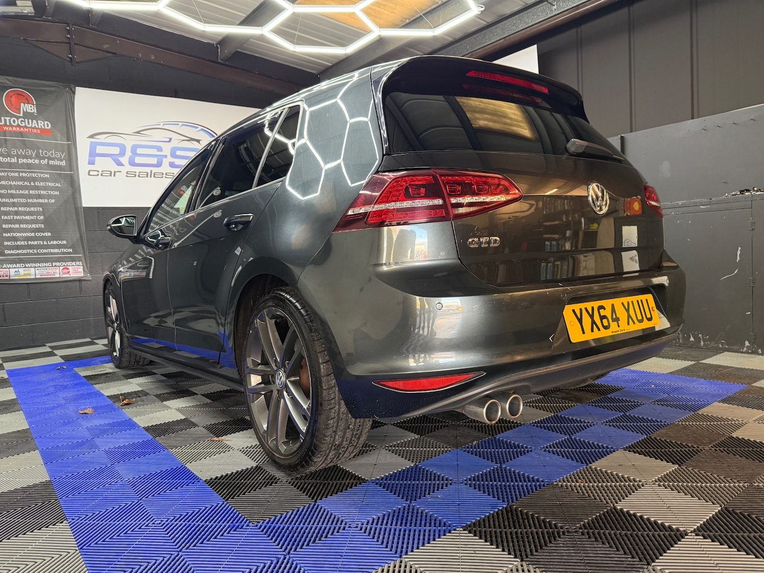 Used Volkswagen Golf 2014 for sale - 76407459: Photo 12