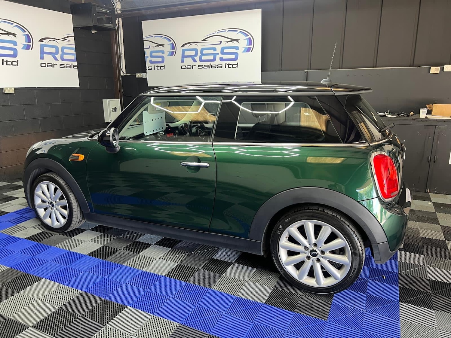 Used MINI Hatch 2017 for sale - 76415488: Photo 12