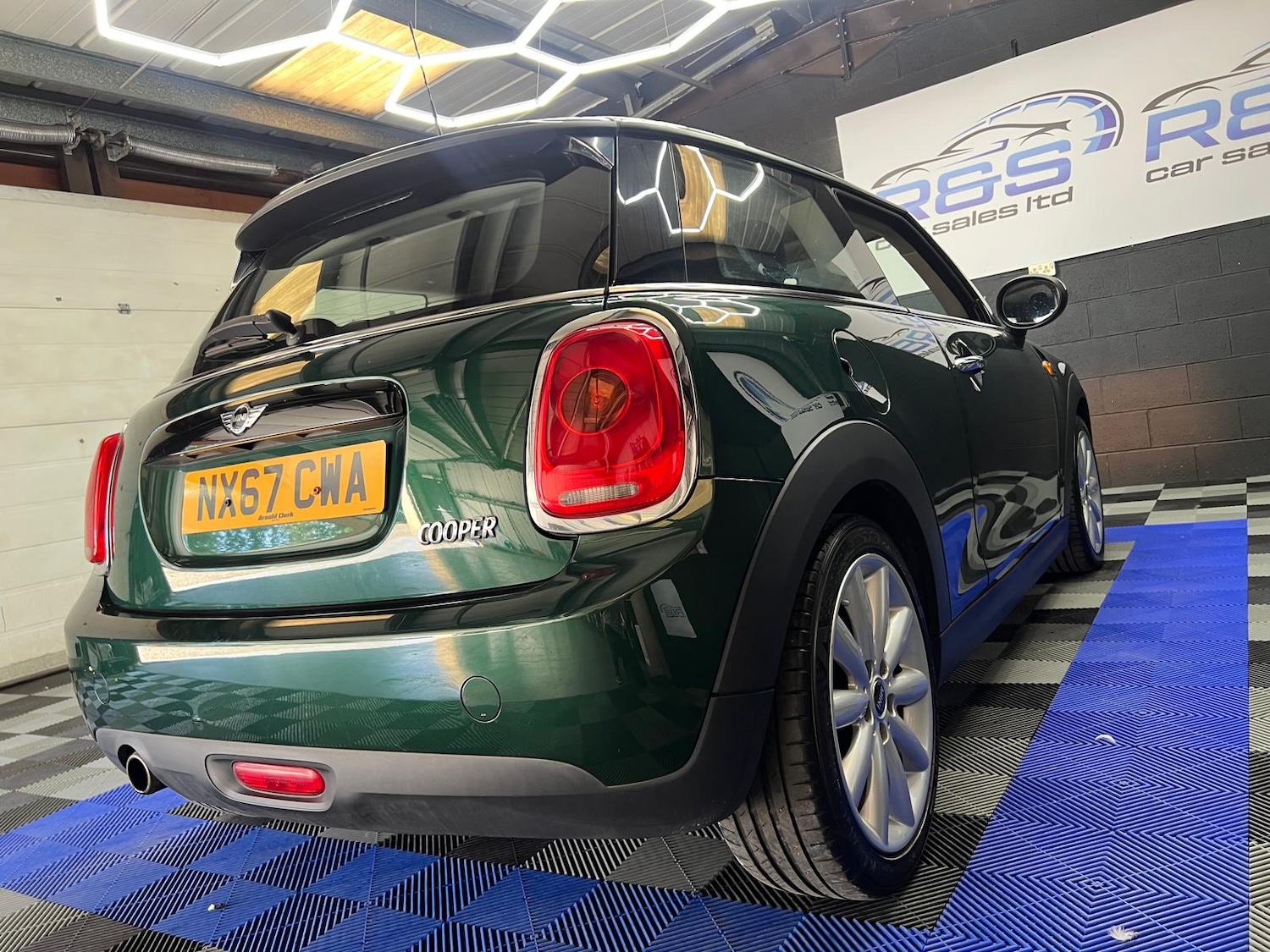 Used MINI Hatch 2017 for sale - 76415488: Photo 14