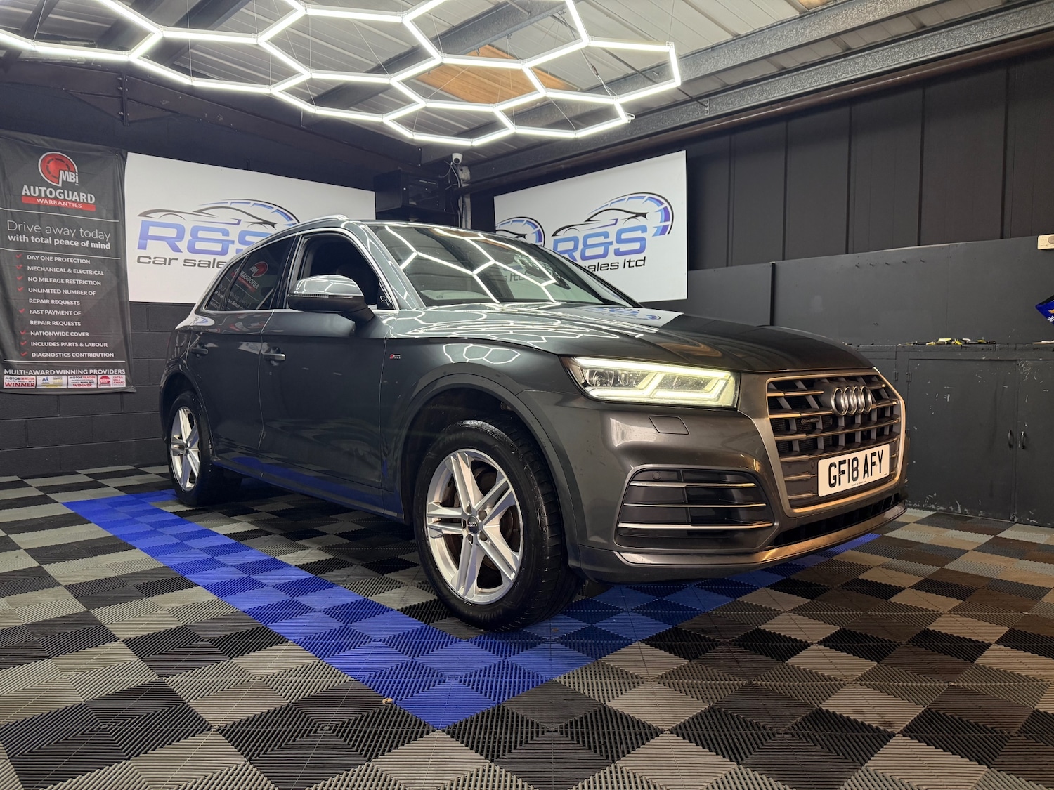 Used Audi Q5 2018 for sale - 77101288: Photo 2