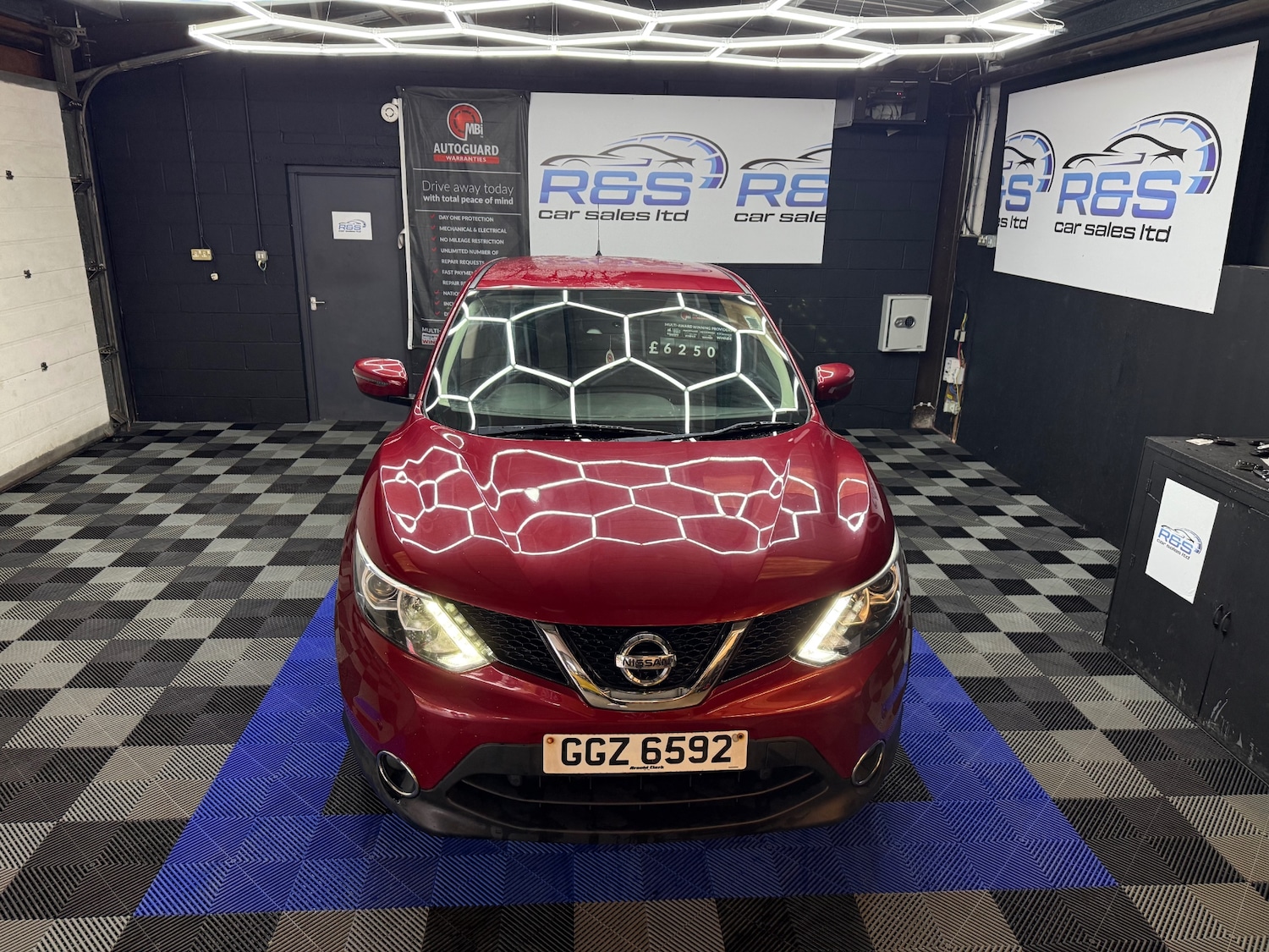 Used Nissan Qashqai 2017 for sale - 77101344: Photo 5