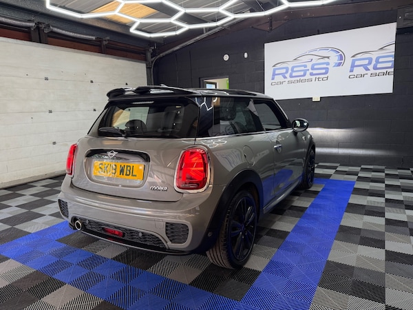 Used MINI Hatch 2019 for sale - 76102227: Photo 10