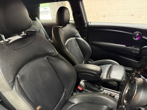 Used MINI Hatch 2019 for sale - 76102227: Photo 12