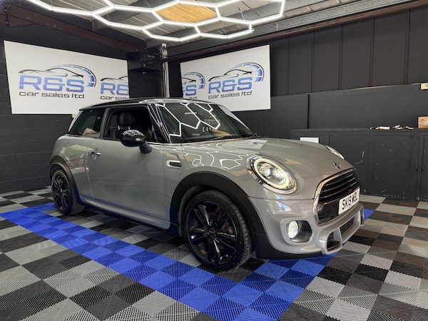 Used MINI Hatch 2019 for sale - 76102227: Photo 2