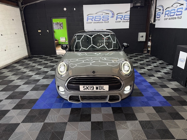Used MINI Hatch 2019 for sale - 76102227: Photo 4