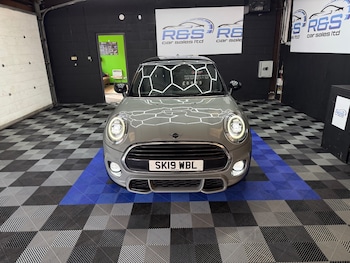 Used MINI Hatch 2019 for sale - 76102227: Photo 4