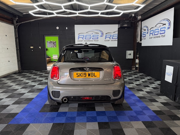 Used MINI Hatch 2019 for sale - 76102227: Photo 6