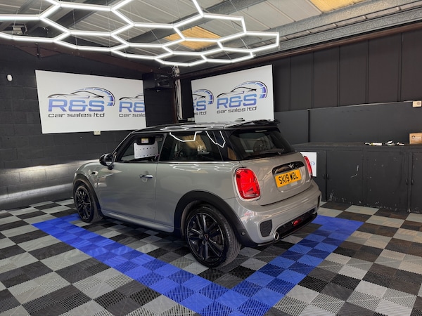 Used MINI Hatch 2019 for sale - 76102227: Photo 7