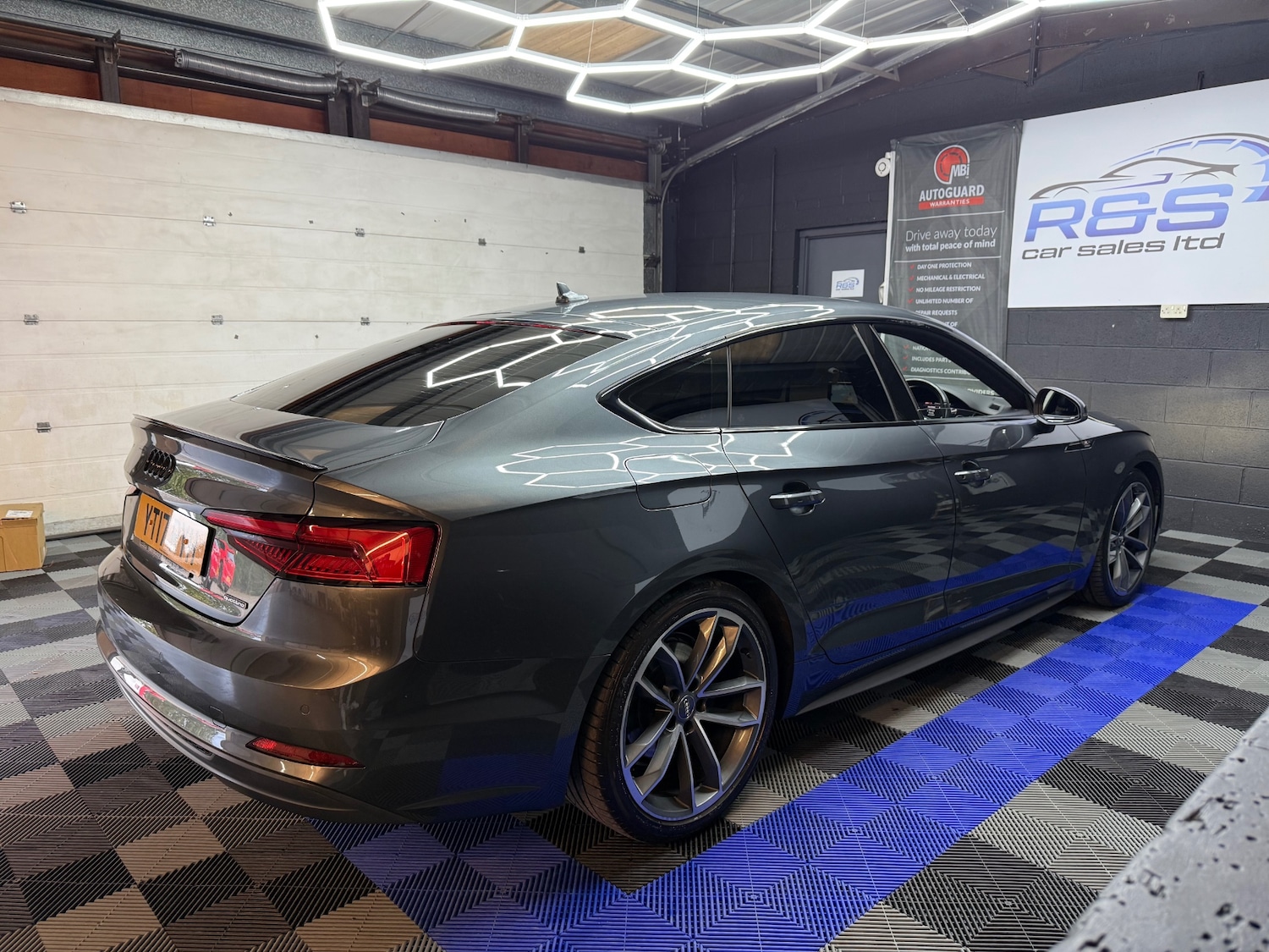 Used Audi A5 2017 for sale - 77077152: Photo 9