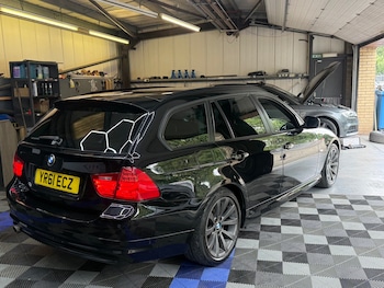Used BMW 3 Series 2011 for sale - 79518944: Photo