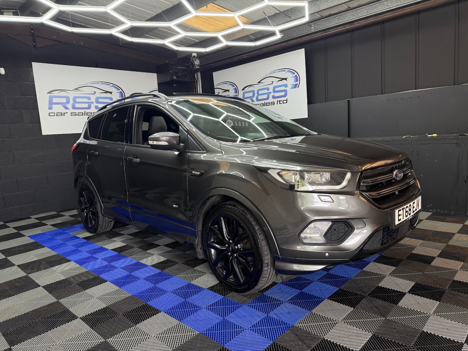 Used Ford Kuga 2019 for sale - 76612167: Photo 2
