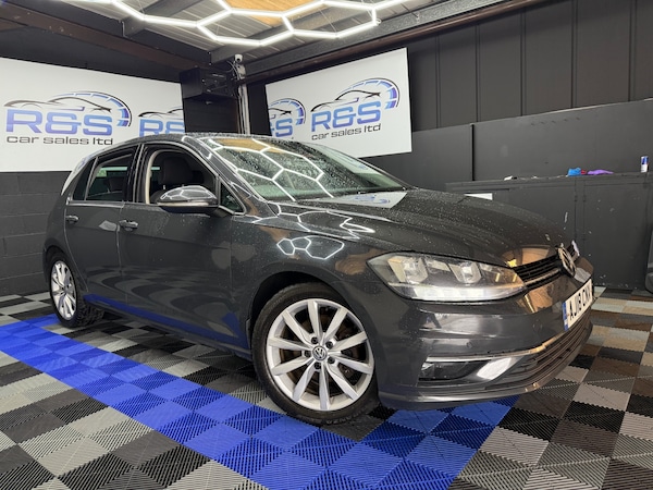 Used Volkswagen Golf 2018 for sale - 76102210: Photo 2