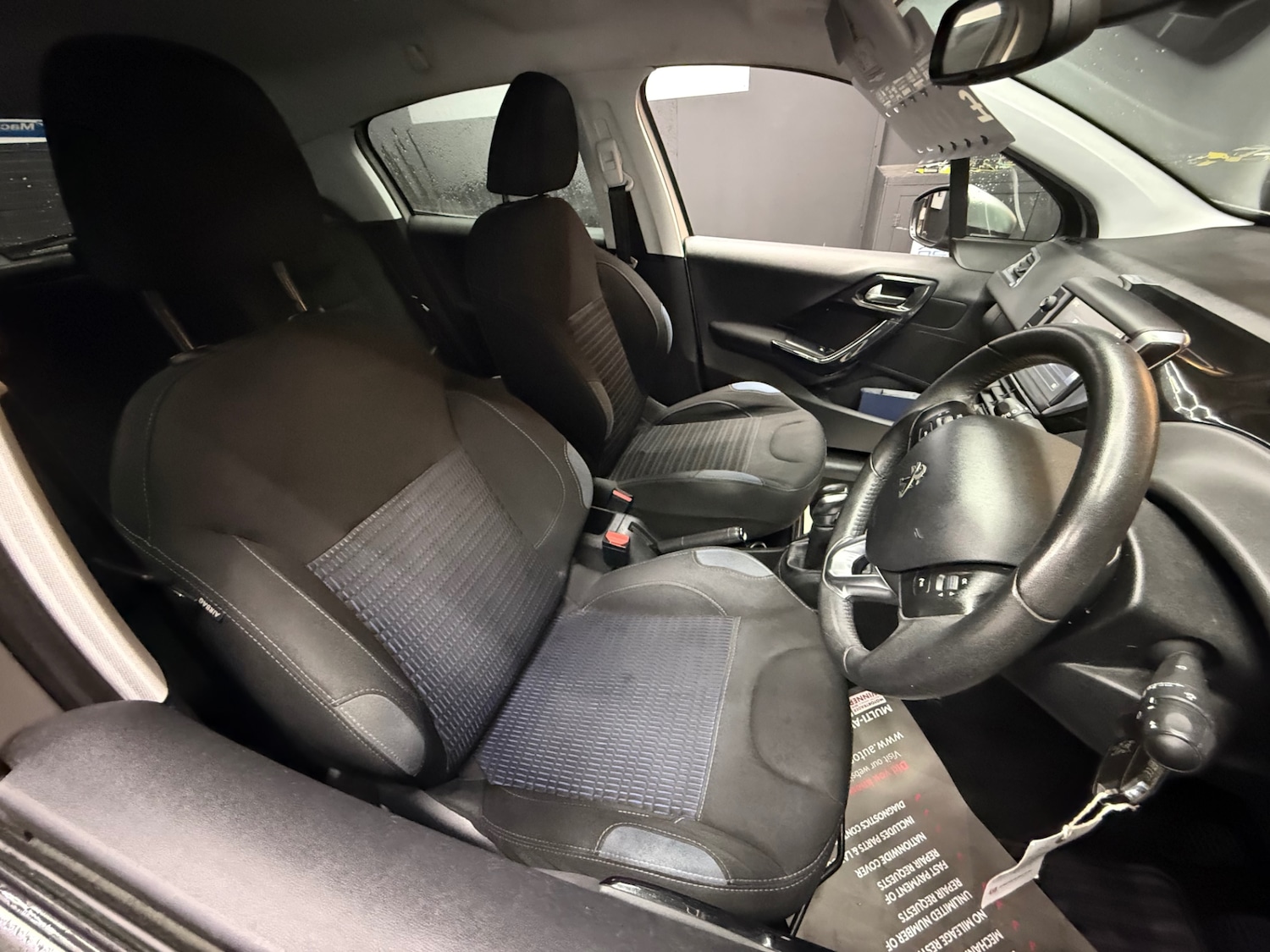 Used Peugeot 208 2015 for sale - 77071739: Photo 10