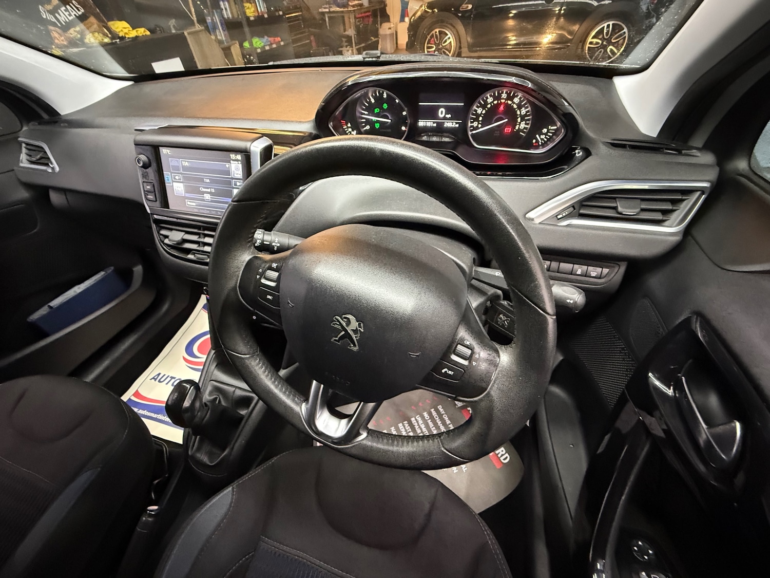 Used Peugeot 208 2015 for sale - 77071739: Photo 11