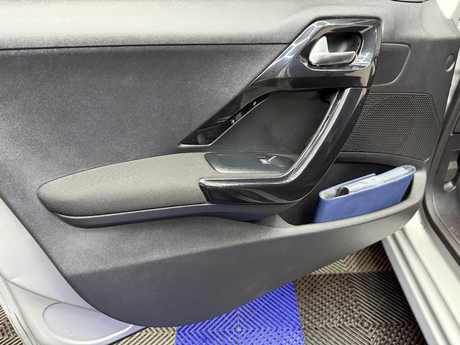 Used Peugeot 208 2015 for sale - 77071739: Photo 12