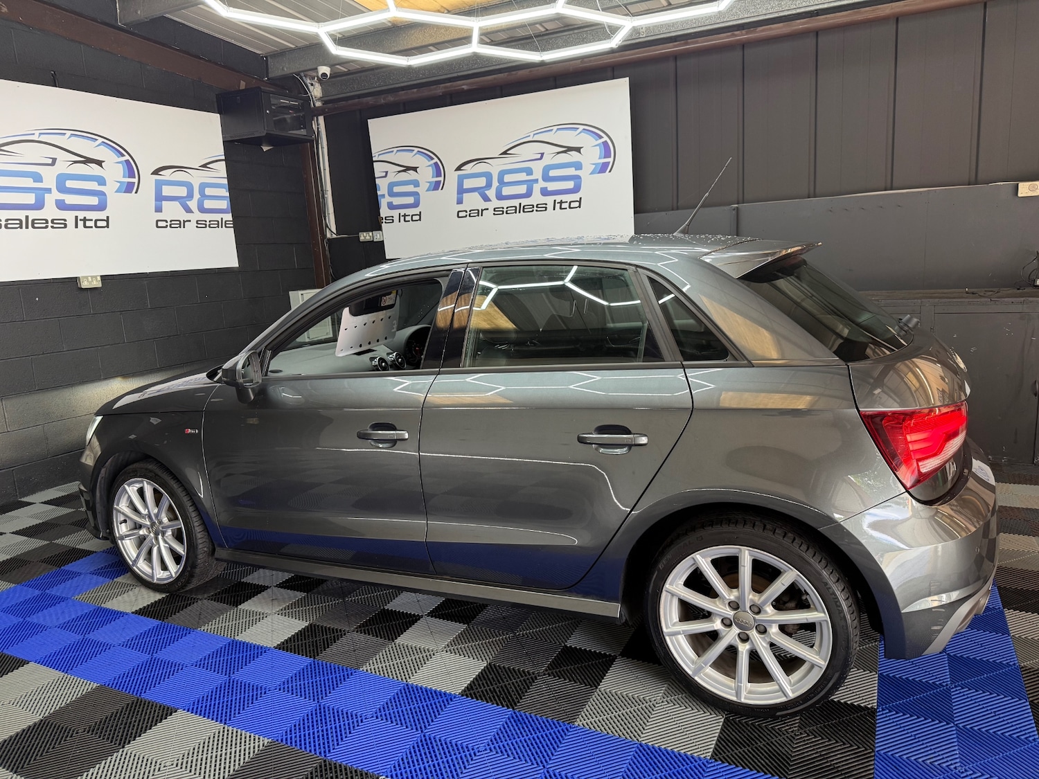 Used Audi A1 2017 for sale - 77101348: Photo 10