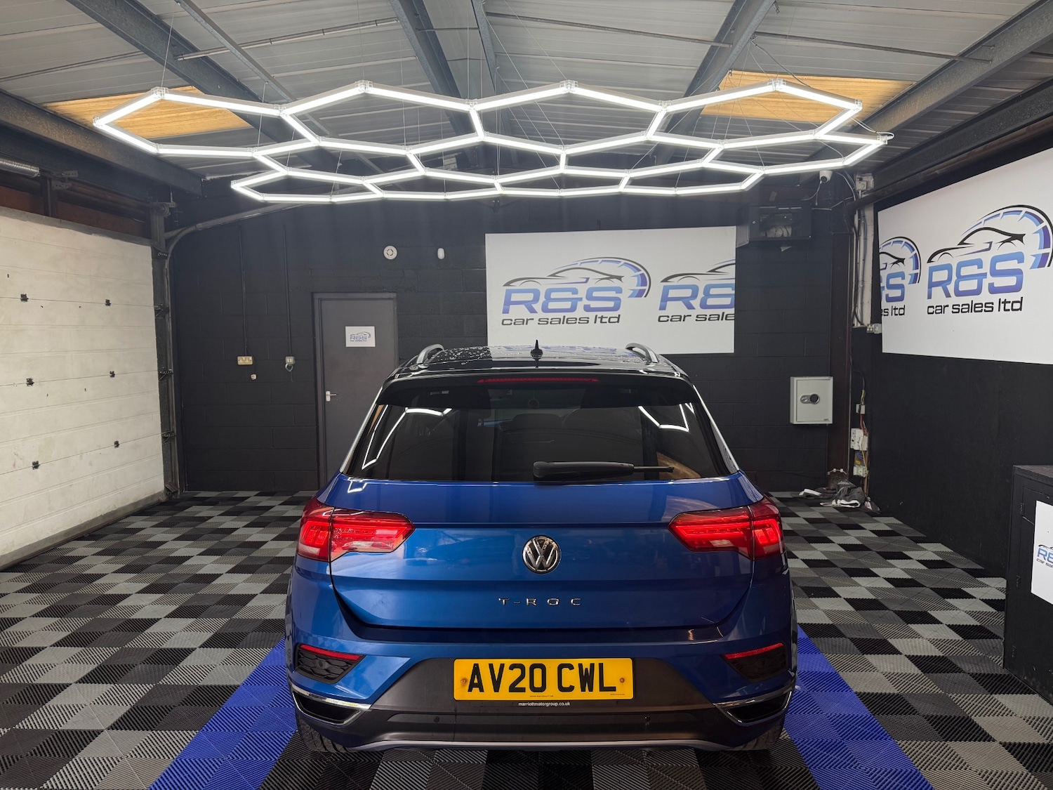 Used Volkswagen T-Roc 2020 for sale - 76430455: Photo 6