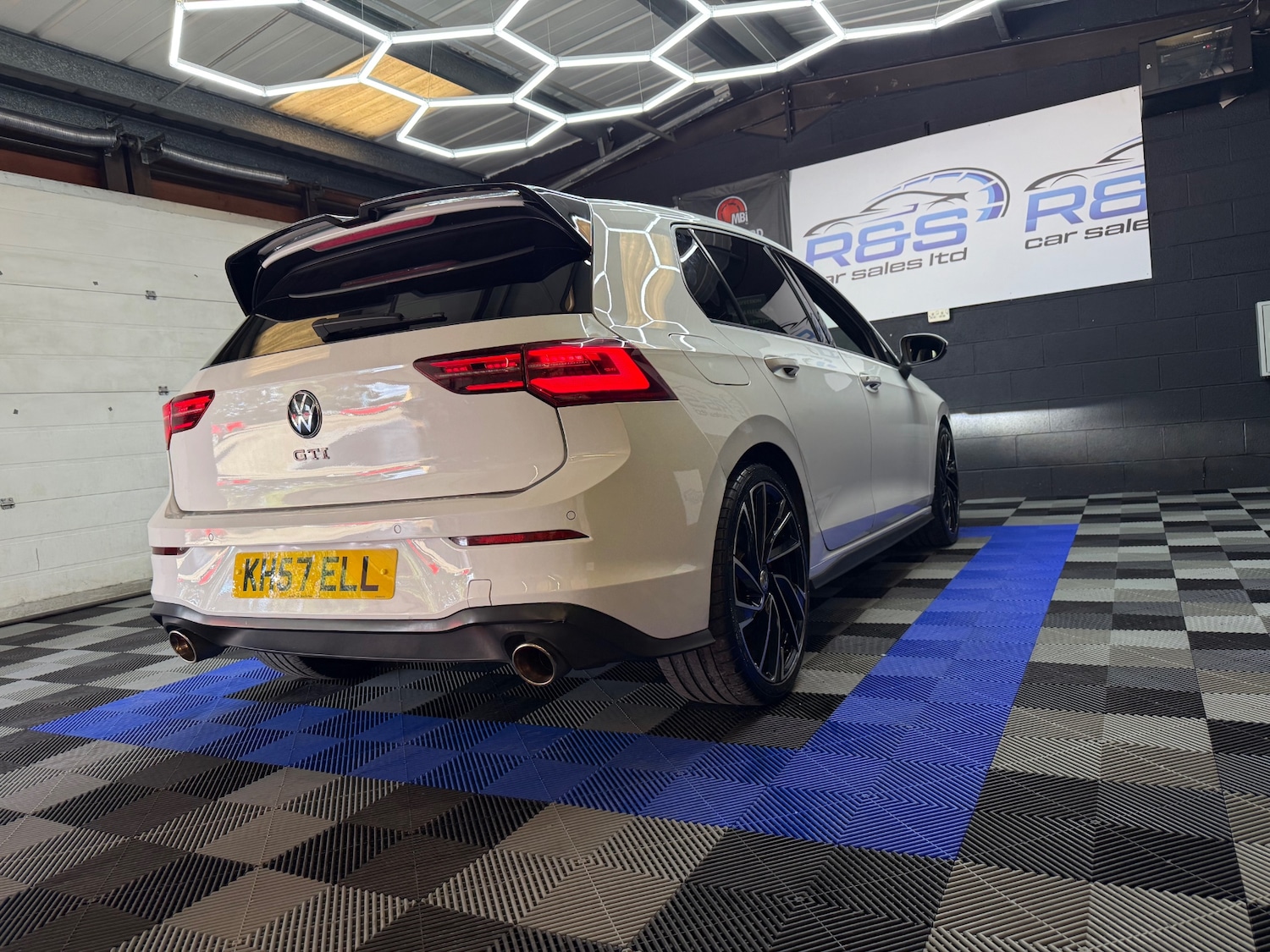 Used Volkswagen Golf 2020 for sale - 77053787: Photo 11