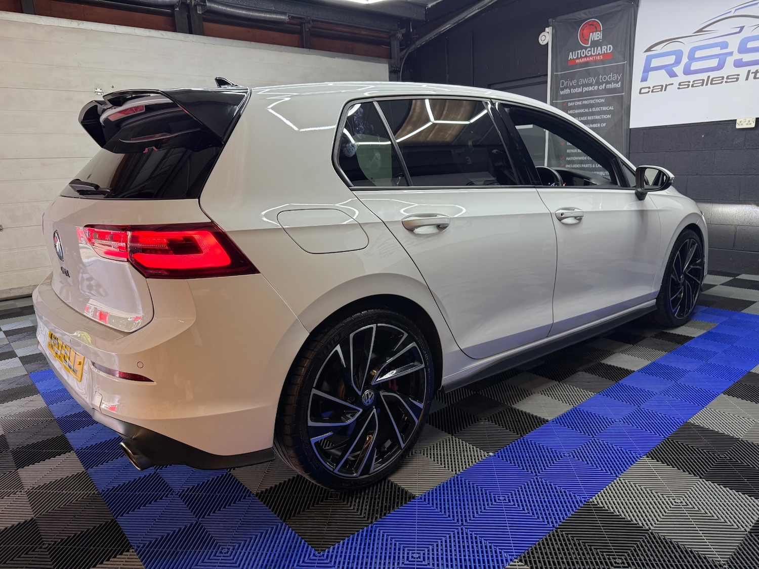 Used Volkswagen Golf 2020 for sale - 77053787: Photo 9