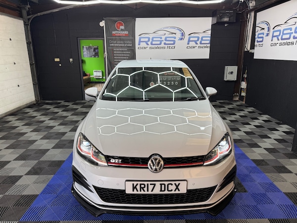 Used Volkswagen Golf 2017 for sale - 76178129: Photo 5