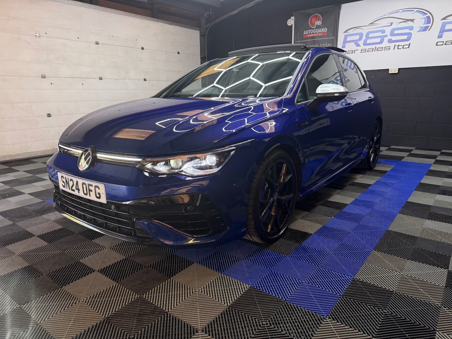 Used Volkswagen Golf 2024 for sale - 76583380: Photo 5