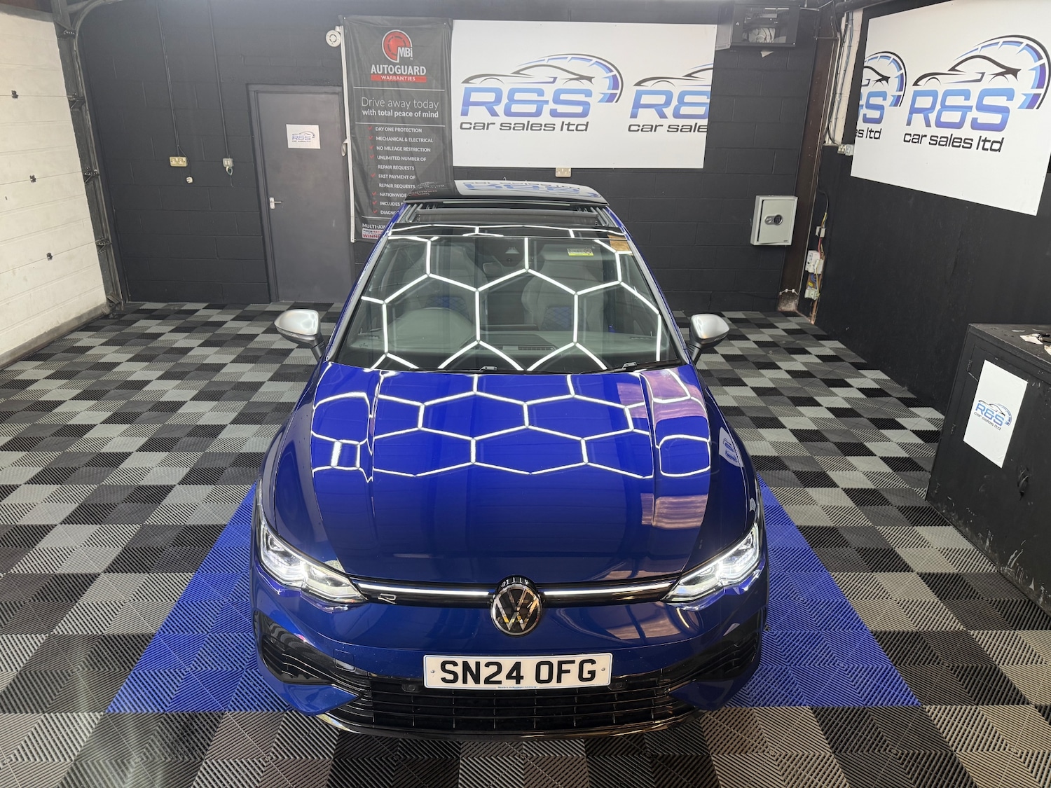 Used Volkswagen Golf 2024 for sale - 76583380: Photo 9