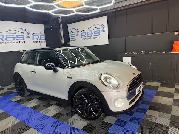 Used MINI Hatch 2017 for sale - 76142439: Photo 1