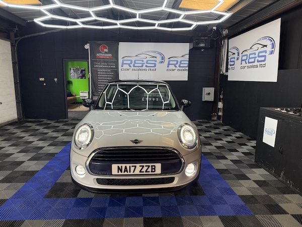 Used MINI Hatch 2017 for sale - 76142439: Photo 2