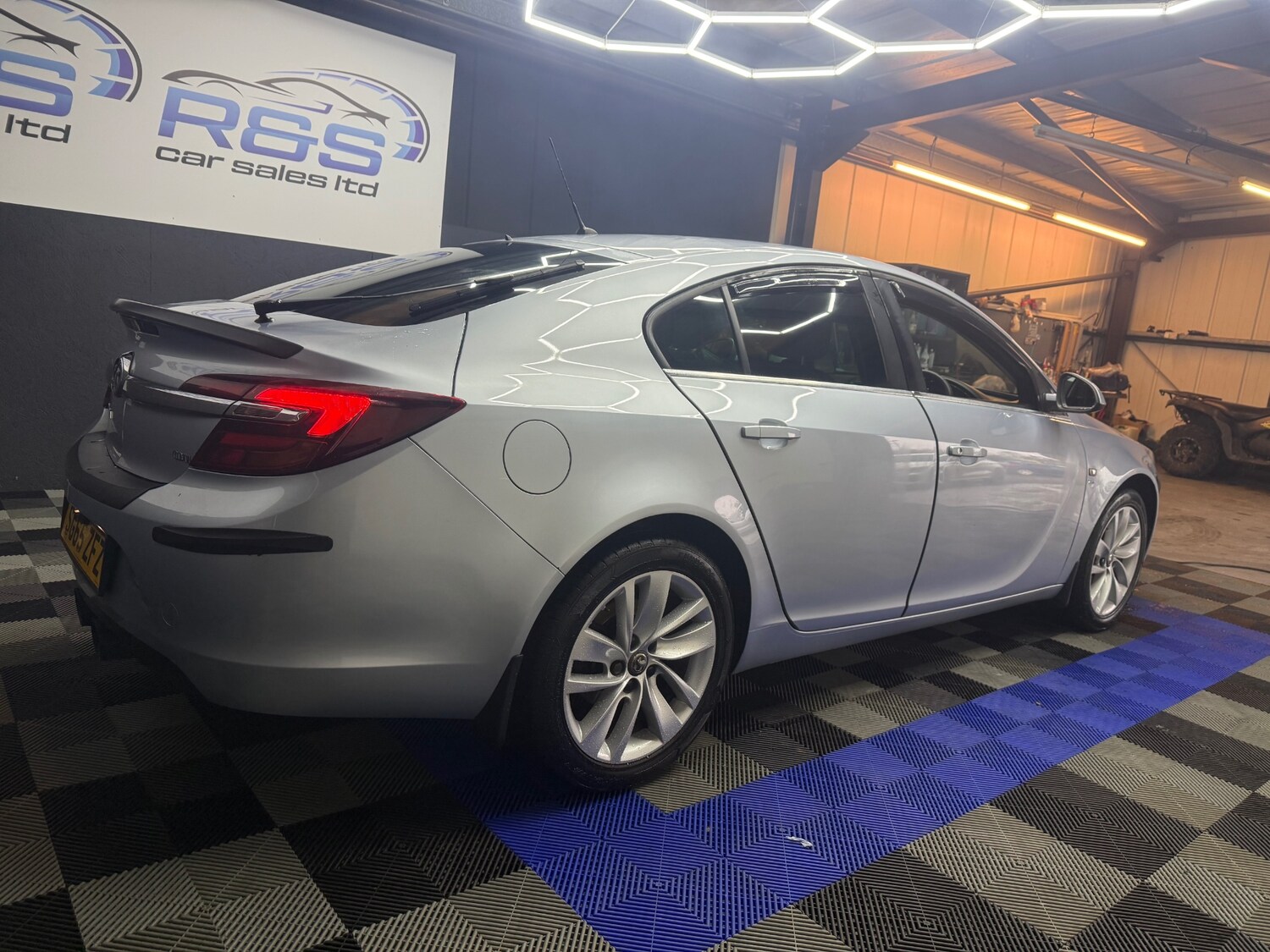 Used Vauxhall Insignia 2015 for sale - 77844775: Photo 8