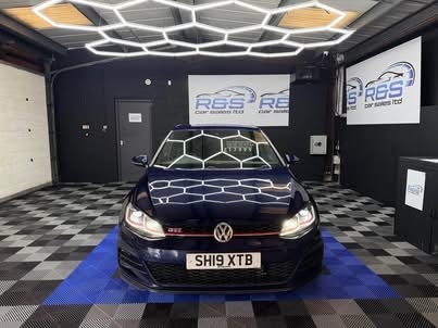 Used Volkswagen Golf 2019 for sale - 77579636: Photo 2