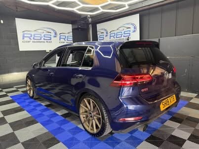 Used Volkswagen Golf 2019 for sale - 77579636: Photo 9