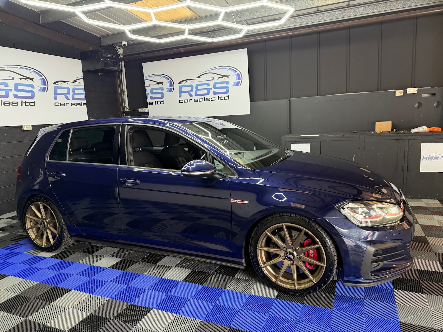 Used Volkswagen Golf 2019 for sale - 76945857: Photo 8