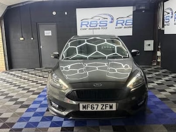 Used Ford Focus 2017 for sale - 78932705: Photo