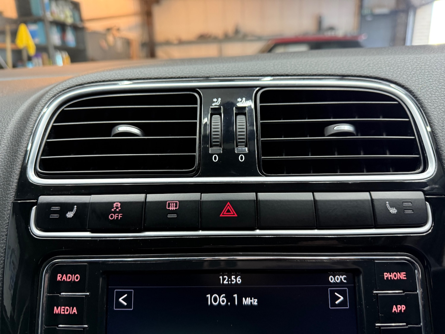 Used Volkswagen Polo 2012 for sale - 77070031: Photo 11