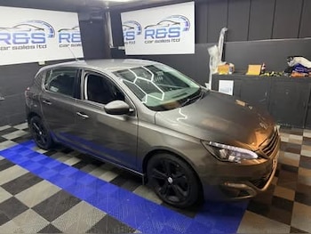 Used Peugeot 308 2016 for sale - 77053791: Photo