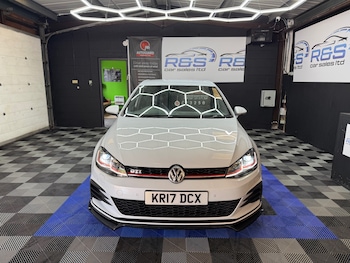 Used Volkswagen Golf 2017 for sale - 76471408: Photo