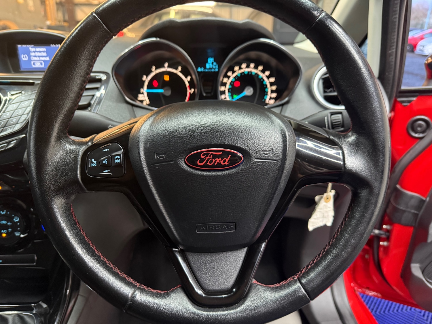 Used Ford Fiesta 2015 for sale - 77171461: Photo 12