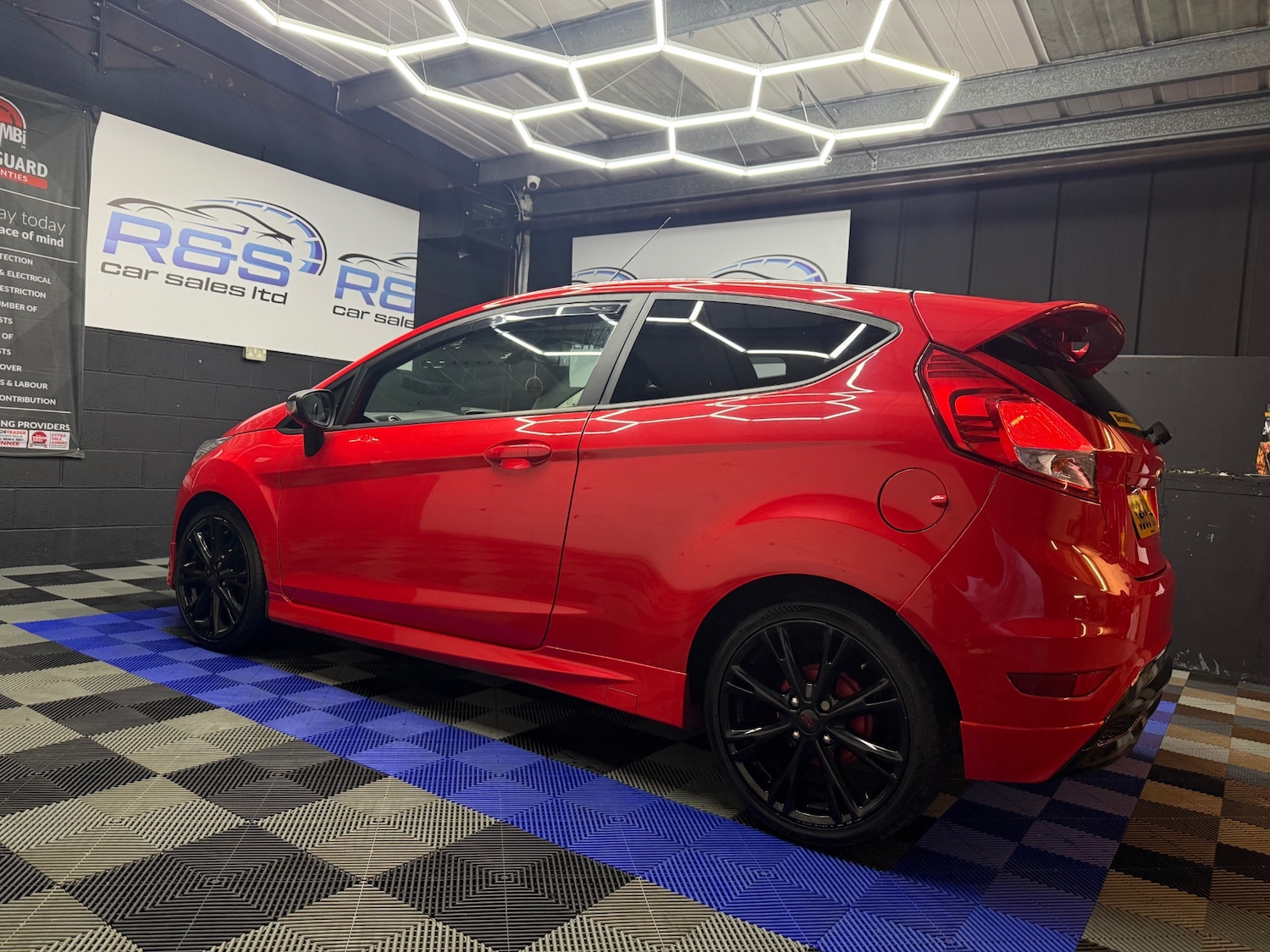 Used Ford Fiesta 2015 for sale - 77171461: Photo 6