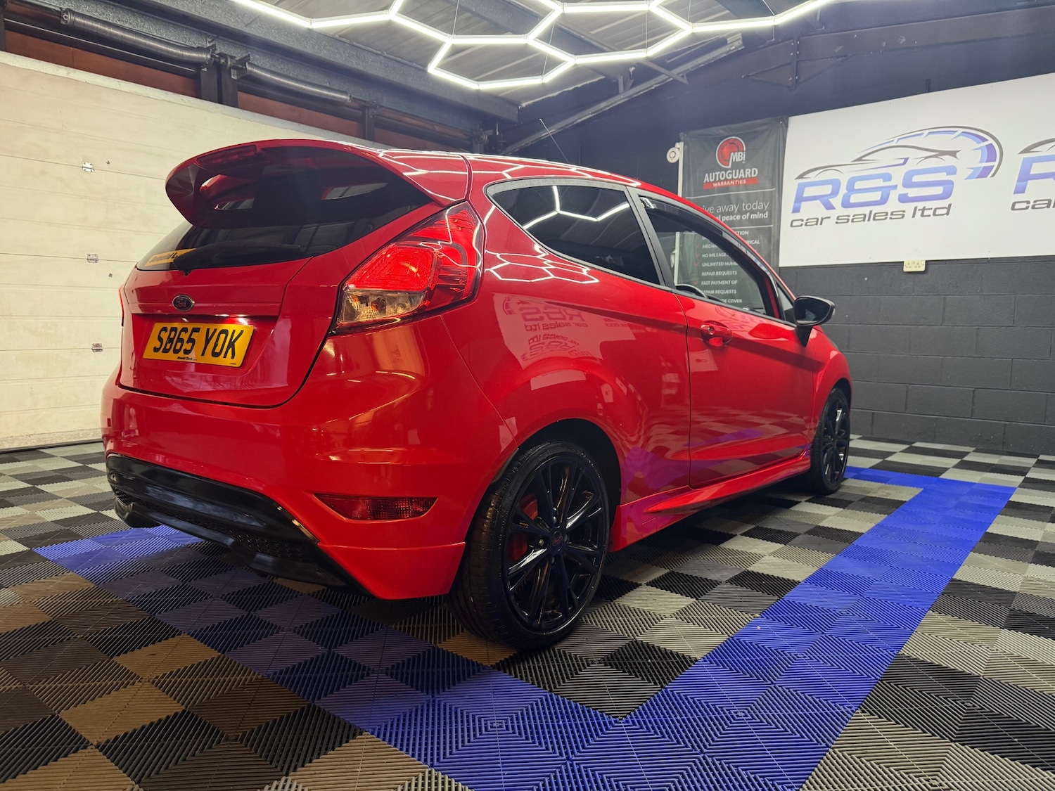 Used Ford Fiesta 2015 for sale - 77171461: Photo 8