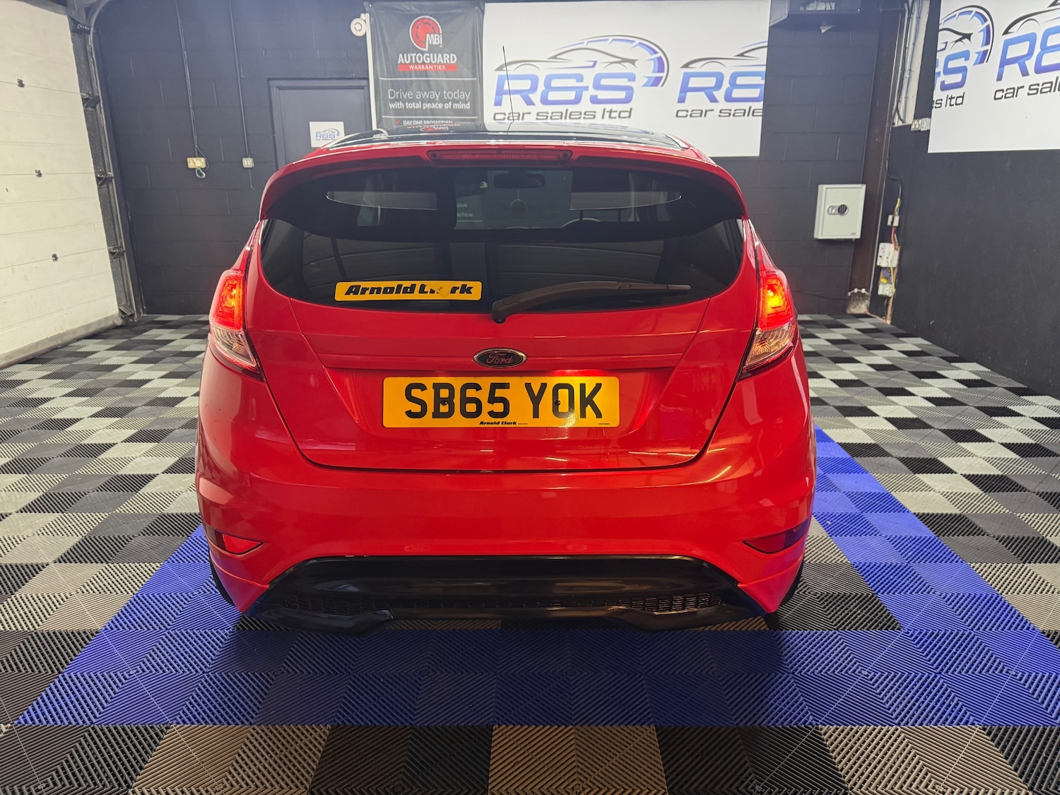 Used Ford Fiesta 2015 for sale - 77171461: Photo 9