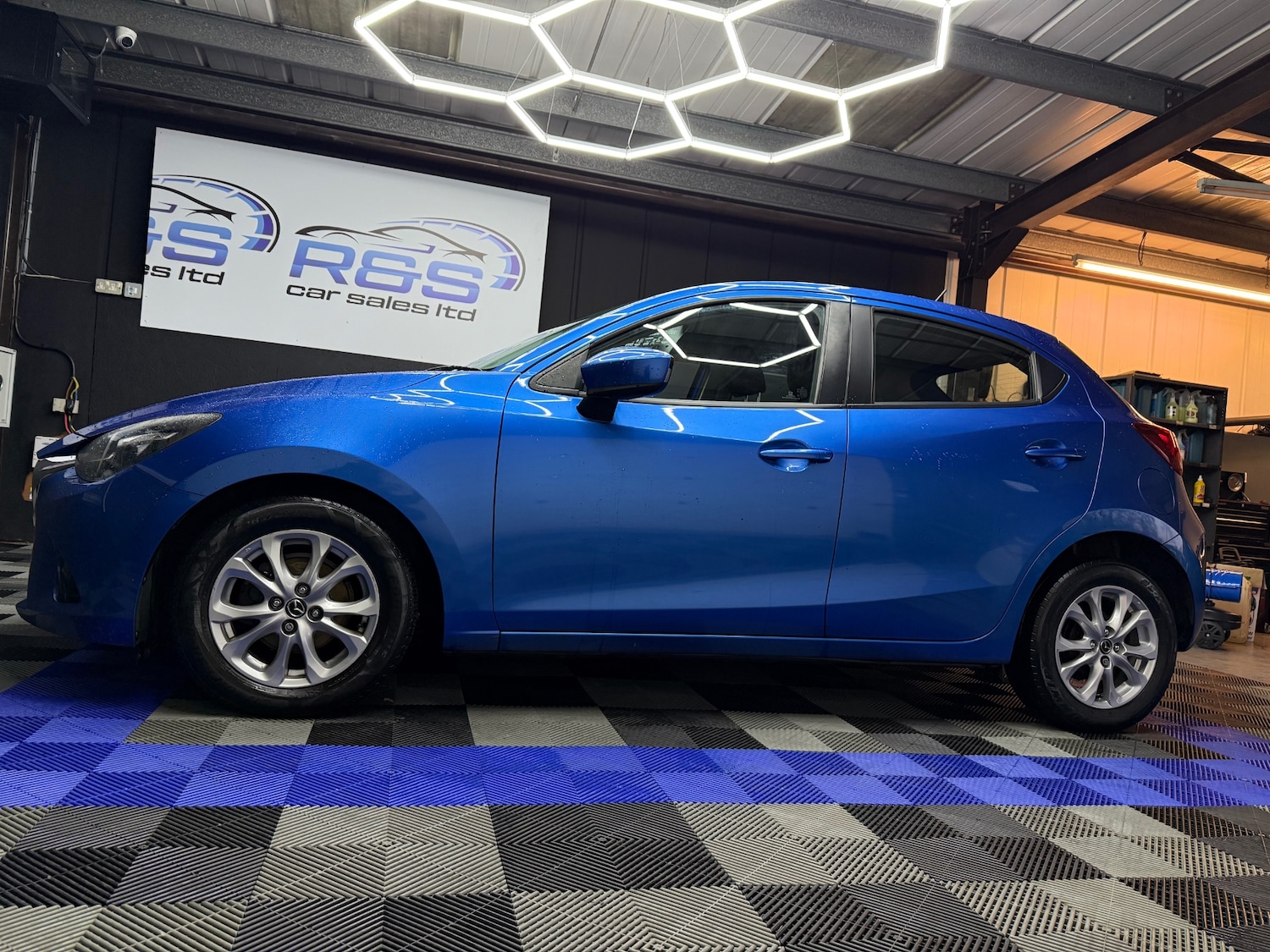 Used Mazda Mazda2 2017 for sale - 76696777: Photo 5