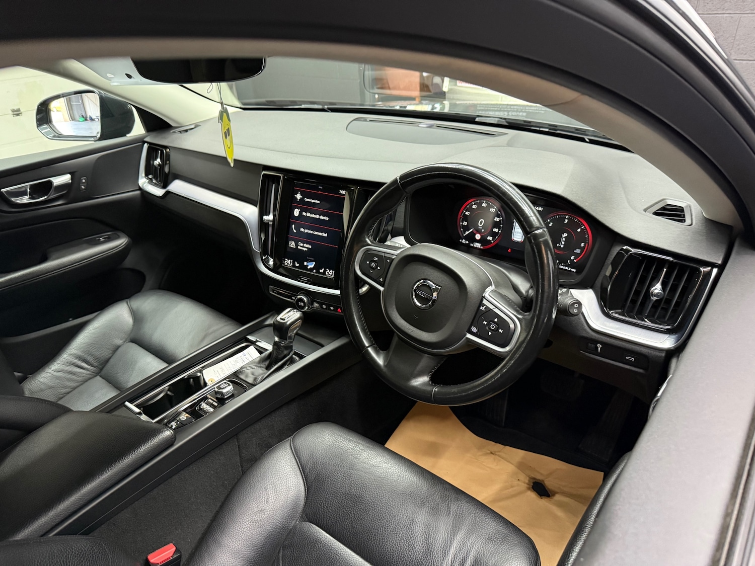 Used Volvo V60 2019 for sale - 76142419: Photo 12
