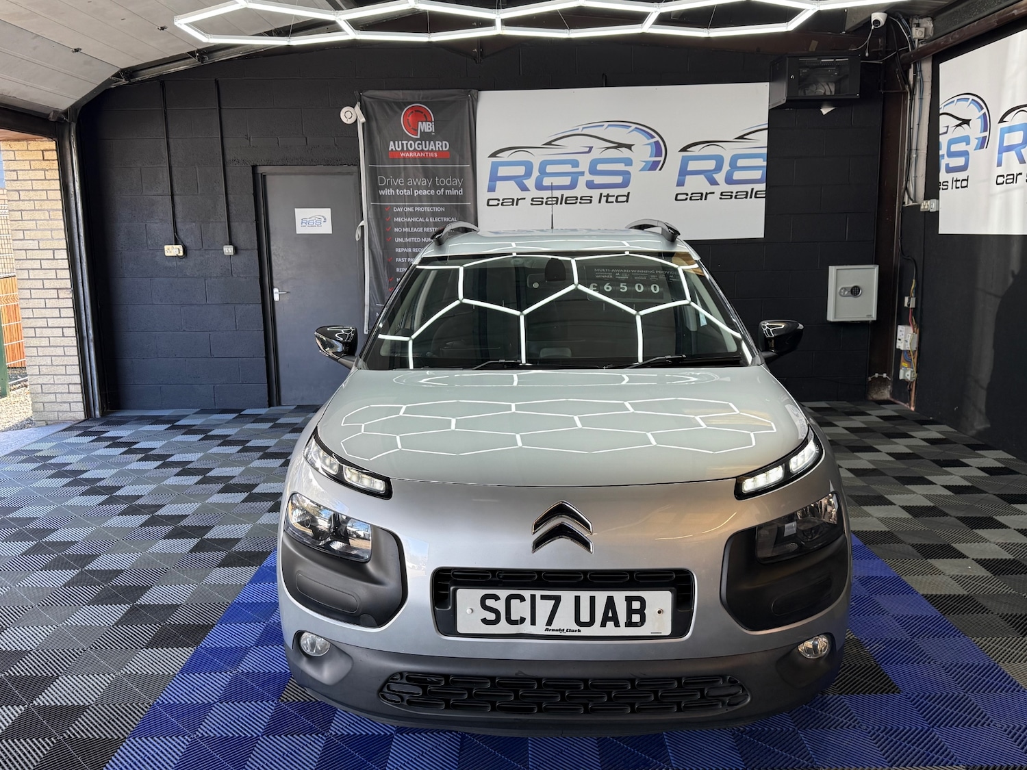 Used Citroen C4 Cactus 2017 for sale - 78123236: Photo 4