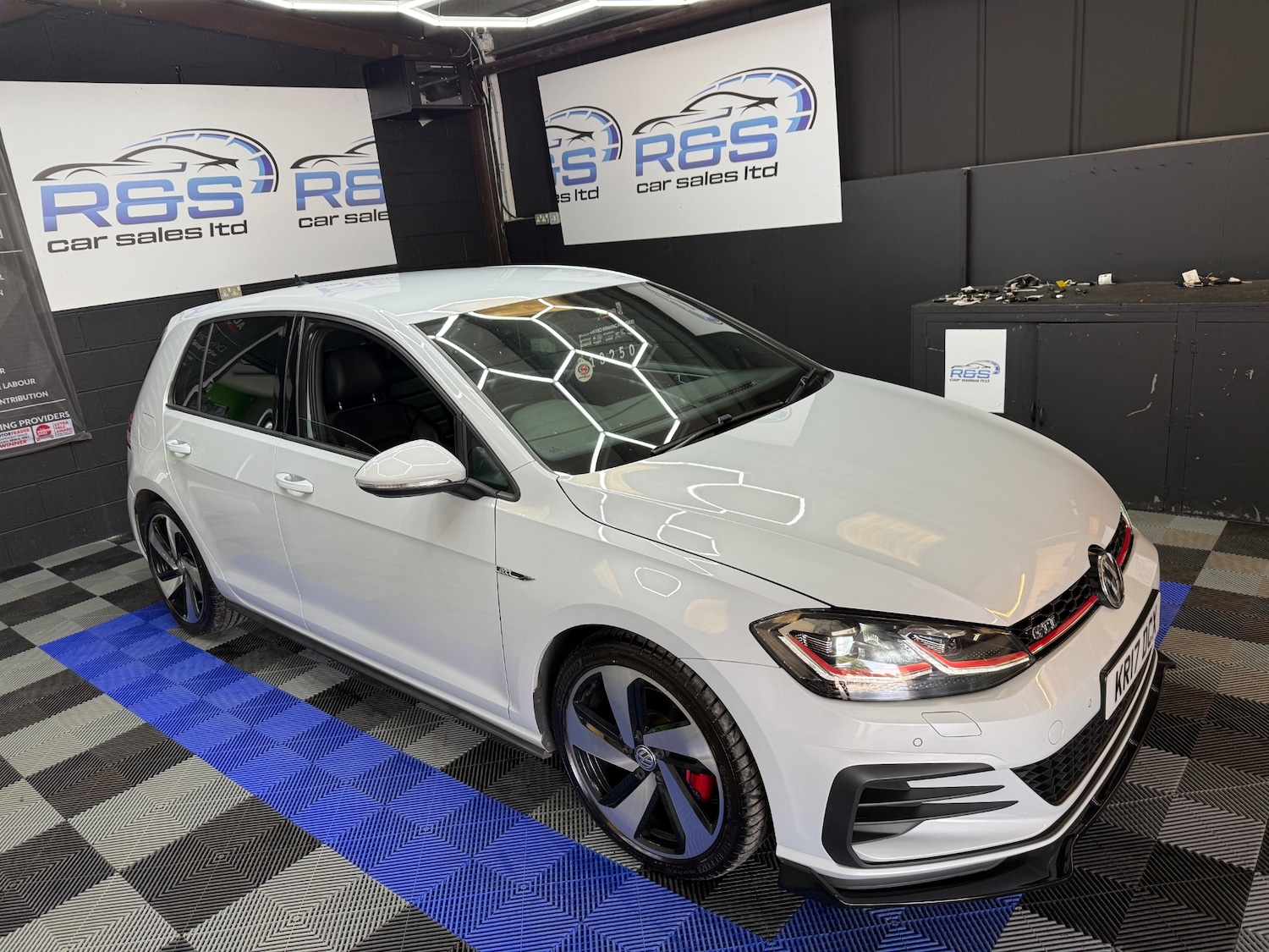 Used Volkswagen Golf 2017 for sale - 76847258: Photo 6
